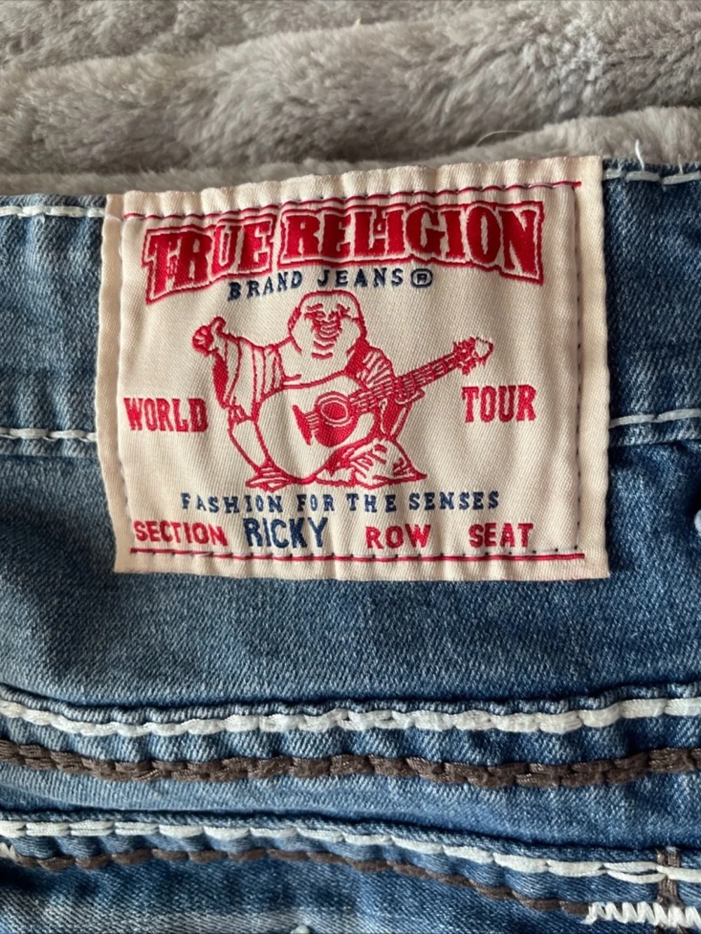 True Religion Embellished Back Pocket Jeans - Light Blue super Ricky t size 32
